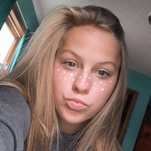 Meet your Posher, Kaitlin